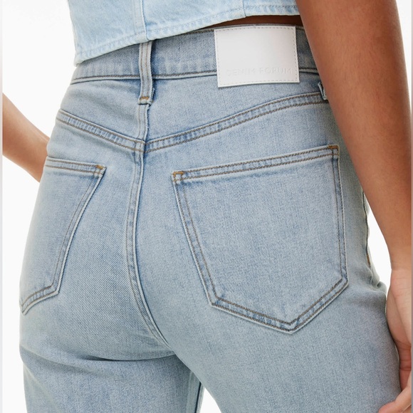 Aritzia High Rise Straight Leg Jeans - Picture 3 of 7